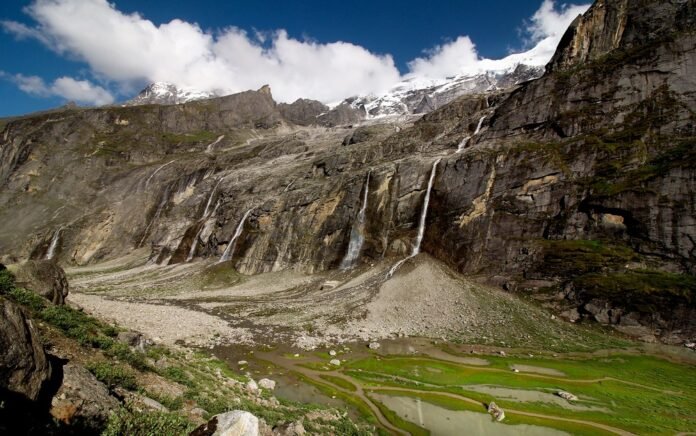 Satopanth Lake Trek